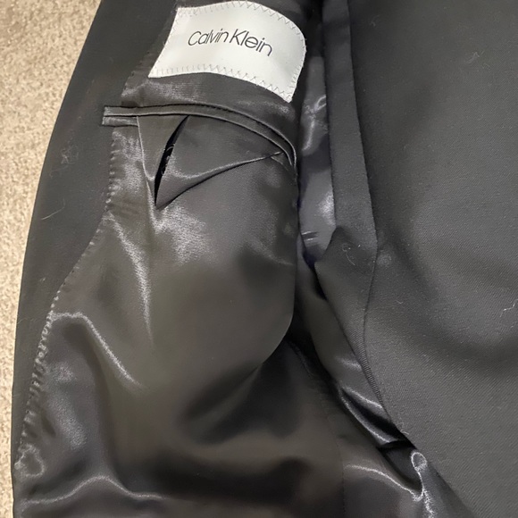 36 regular Calvin Klein men’s suit . - Picture 2 of 11